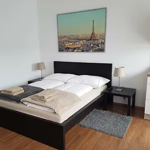 Sunny Studio For Two! Apartment